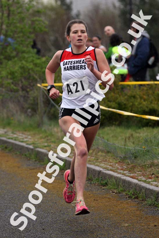 Senior womens relay, Elswick Good Friday Road Races. Photo: David T. Hewitson/Sports for All Pics